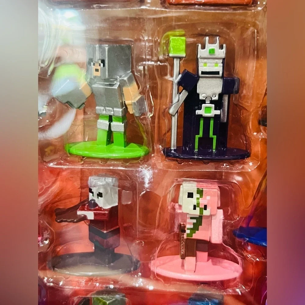Minecraft toys figures die